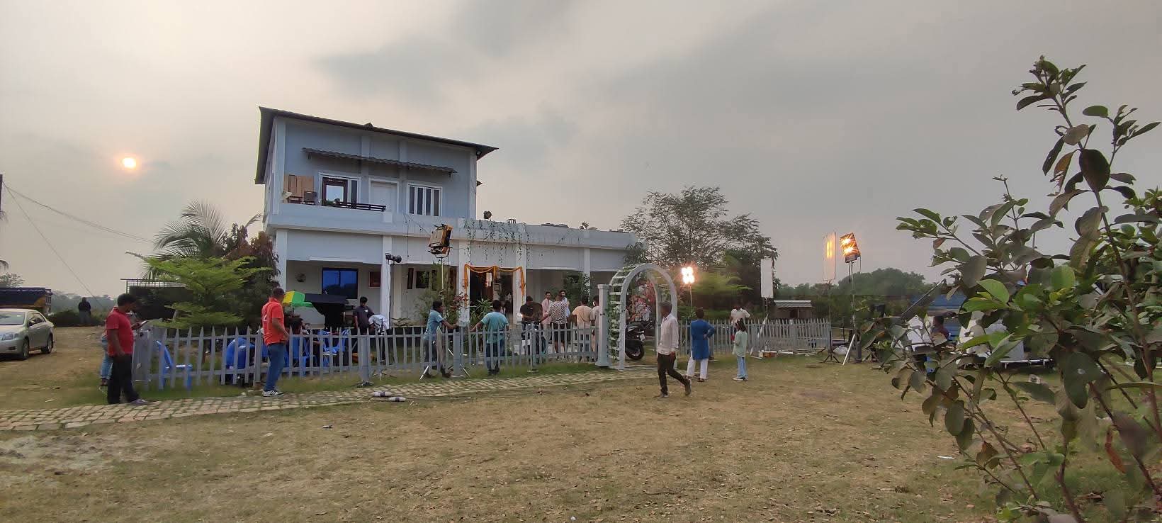 বিরুলিয়ায় শুটিং হাউজ